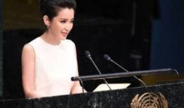 娱乐圈爆料英文,Entertainment Buzz: Inside the Latest Celebrity Scoops Unveiled!