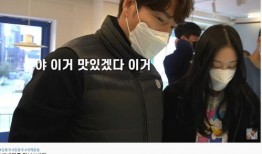 舅舅爆料侄女视频在线观看,侄女私密视频意外曝光，在线观看引发热议