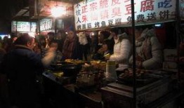 西司夜市最新爆料,揭秘夜市美食背后的故事与惊喜